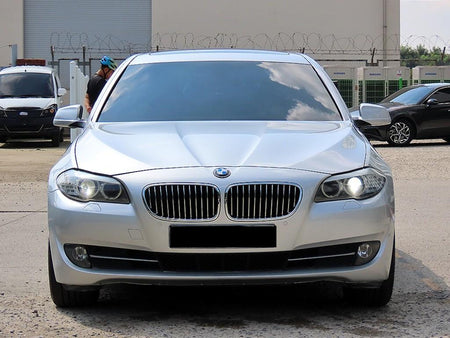 BMW 5-Series — photo 01