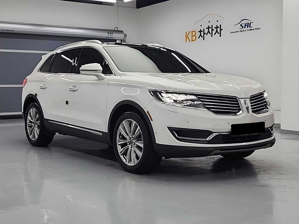 Lincoln MKX — photo 04