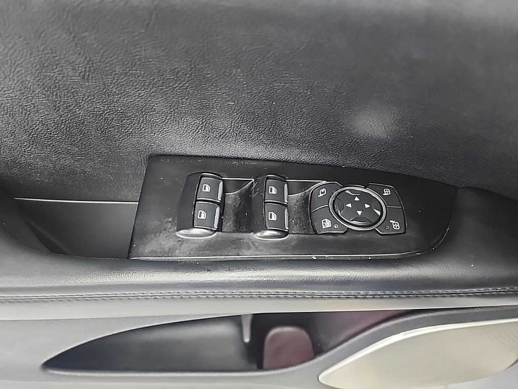 Lincoln MKX — photo 16