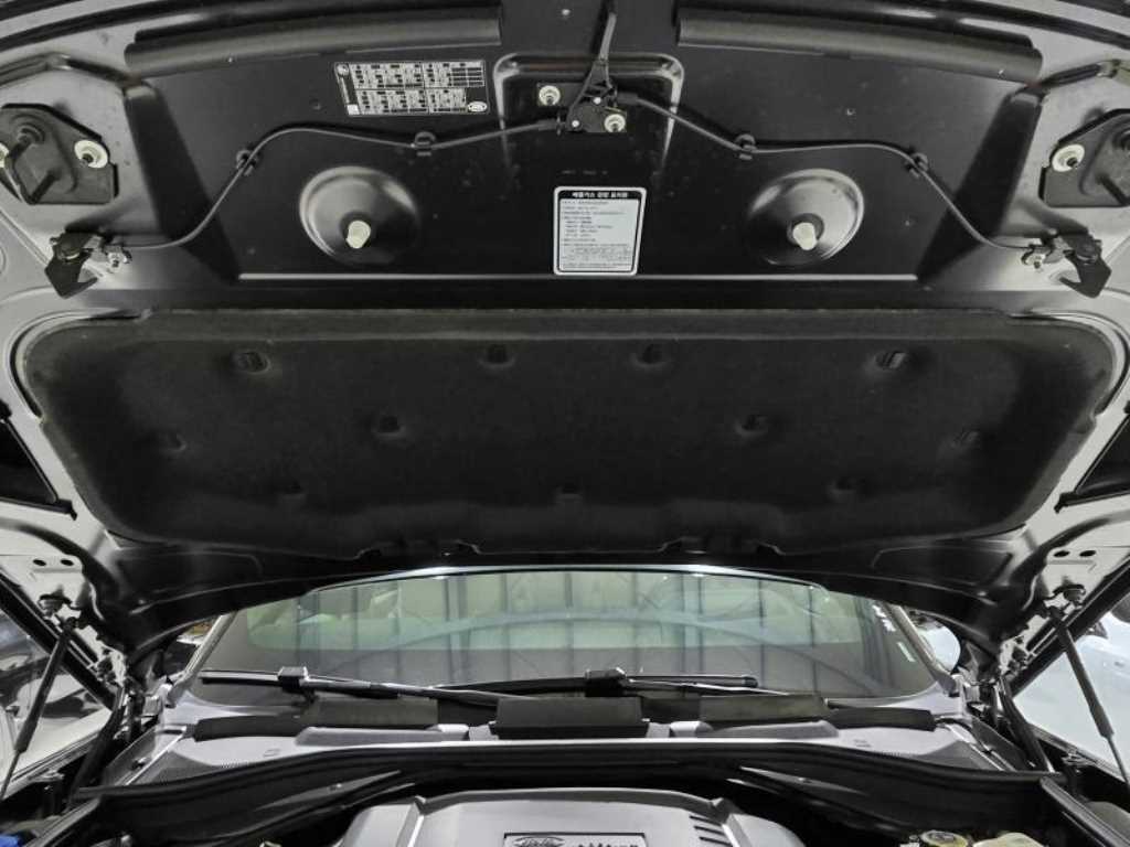 Land Rover Range Rover — photo 17