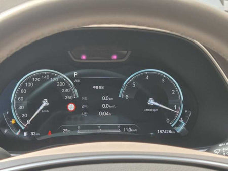 Genesis GV80 — photo 06