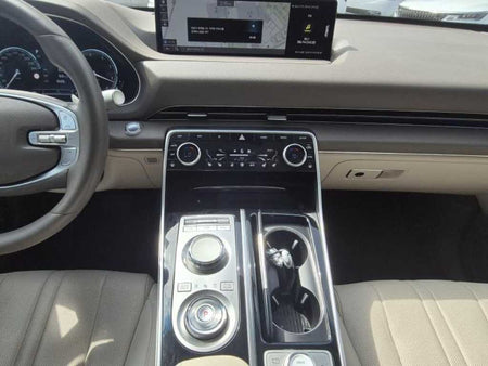 Genesis GV80 — photo 08