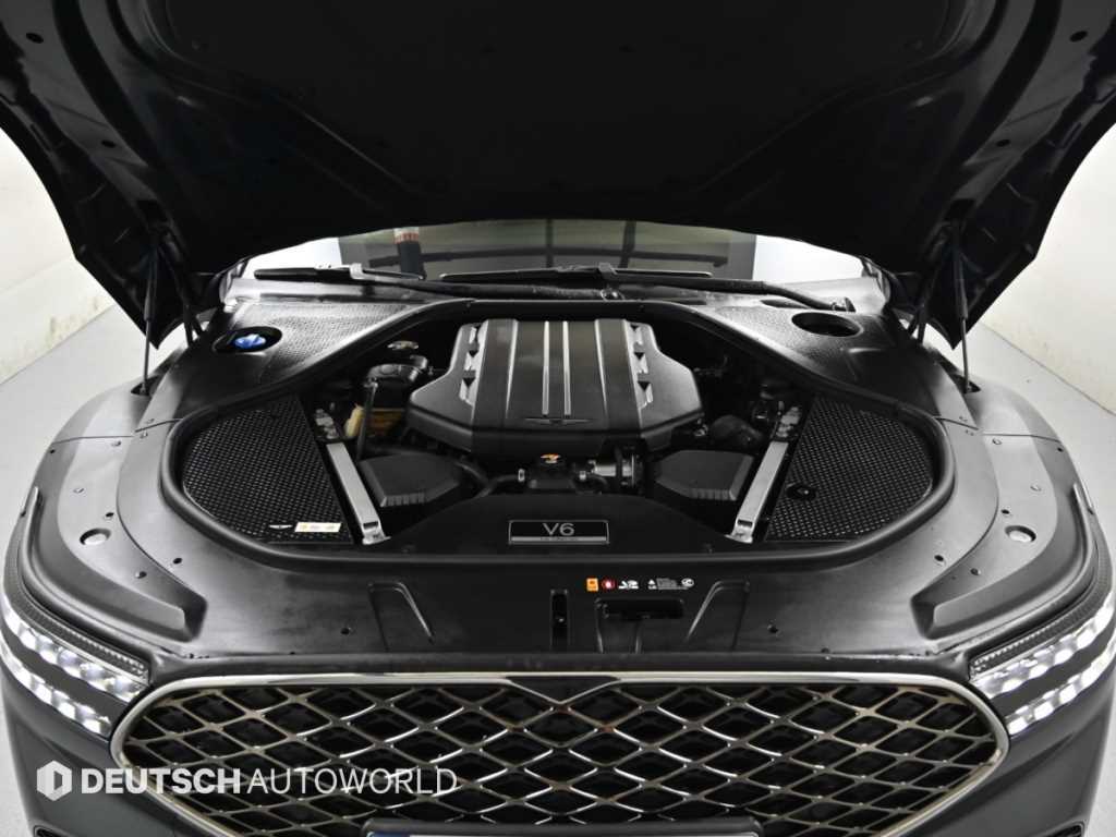 Genesis G90 — photo 06