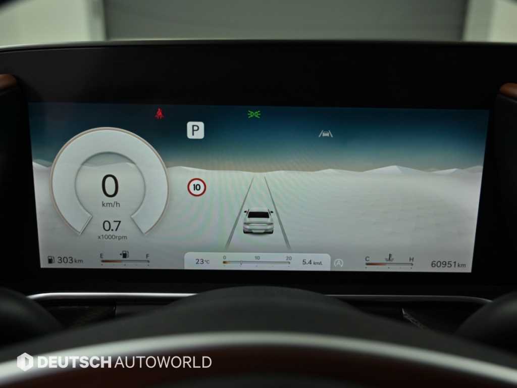 Genesis G90 — photo 08