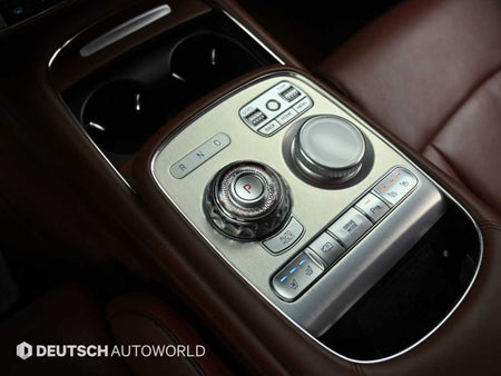 Genesis G90 — photo 09