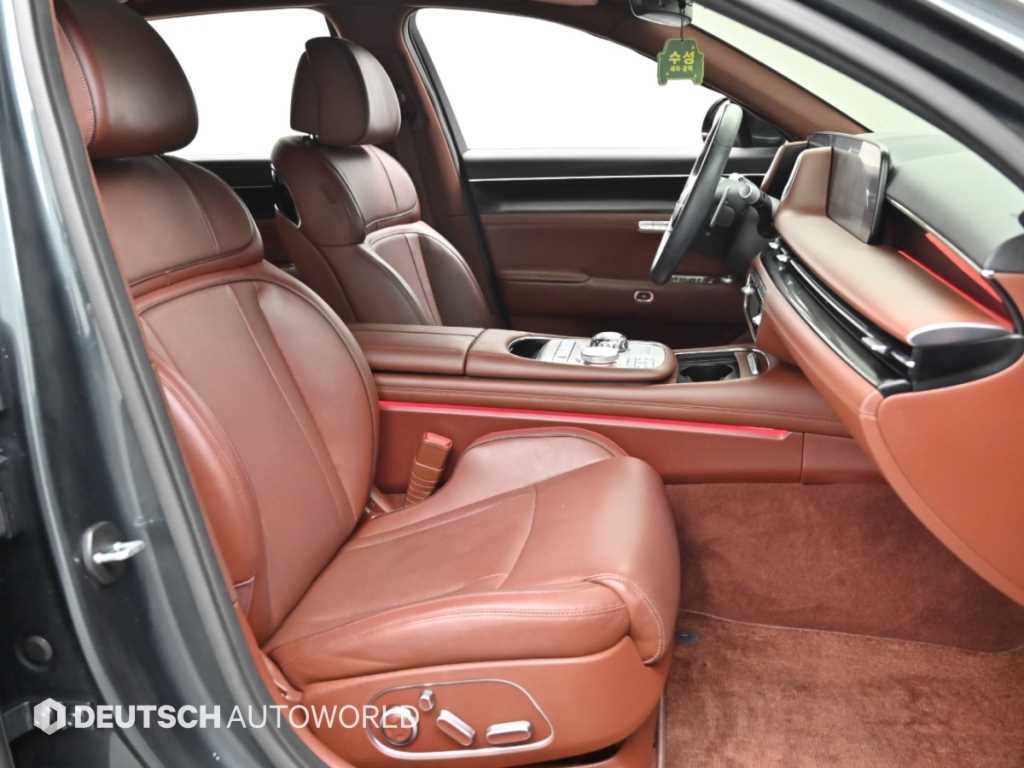 Genesis G90 — photo 10