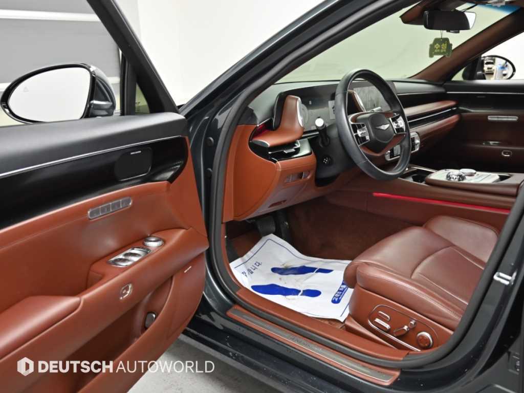 Genesis G90 — photo 11