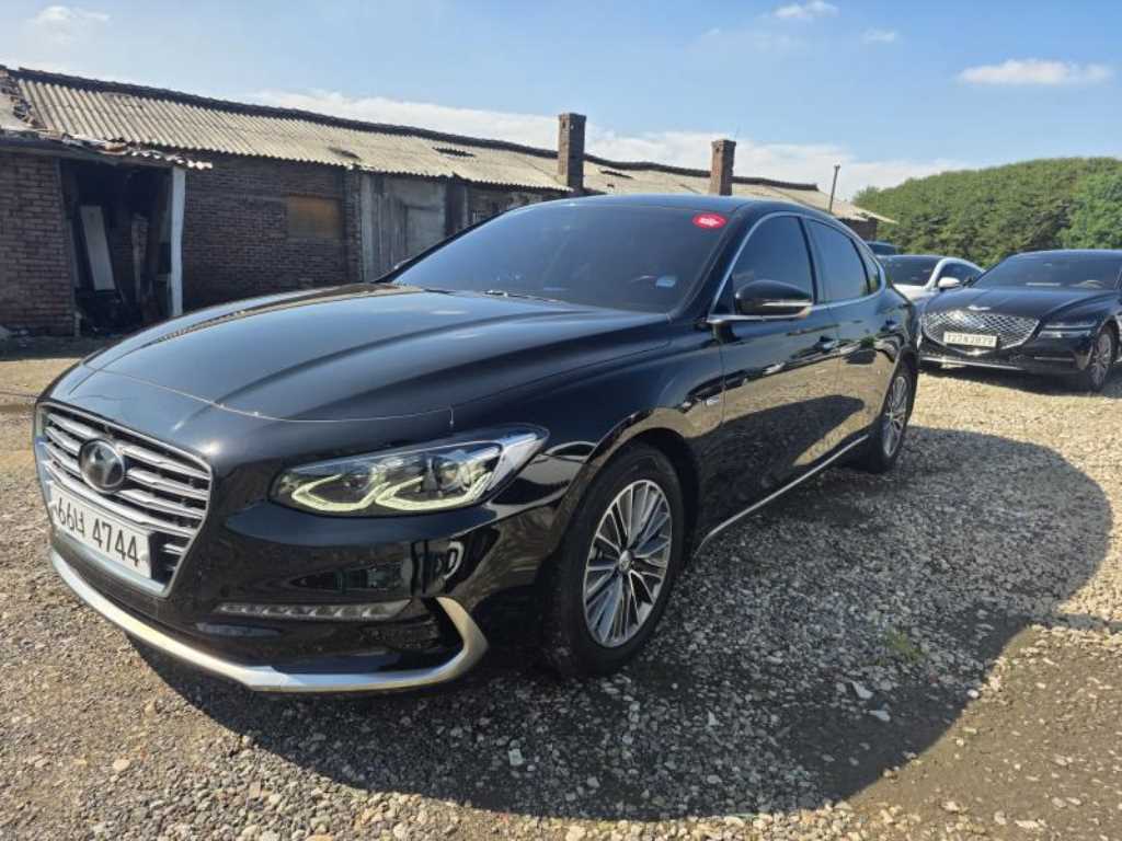 Hyundai Grandeur — photo 02