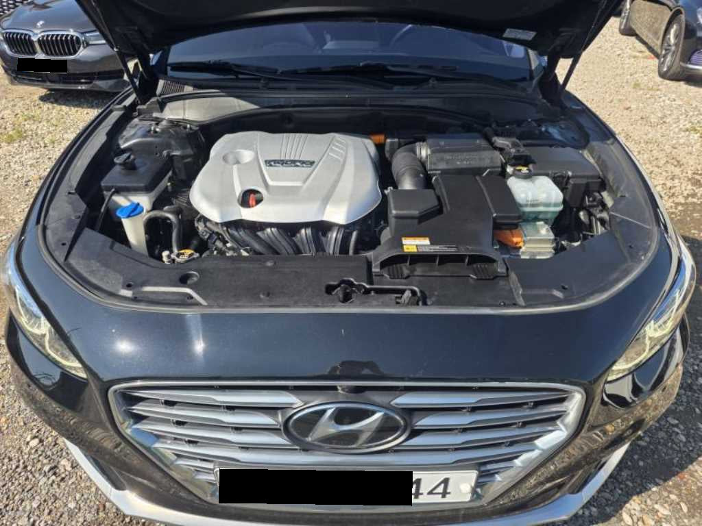 Hyundai Grandeur — photo 09