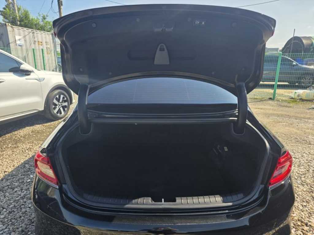Hyundai Grandeur — photo 10