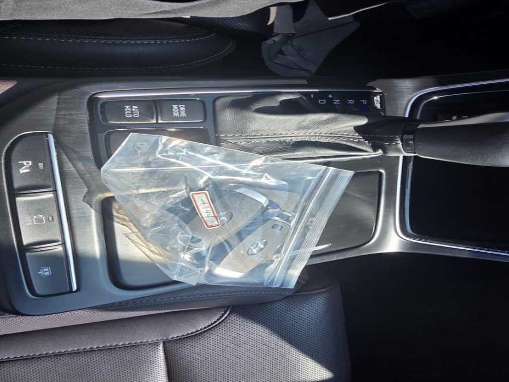 Hyundai Grandeur — photo 19