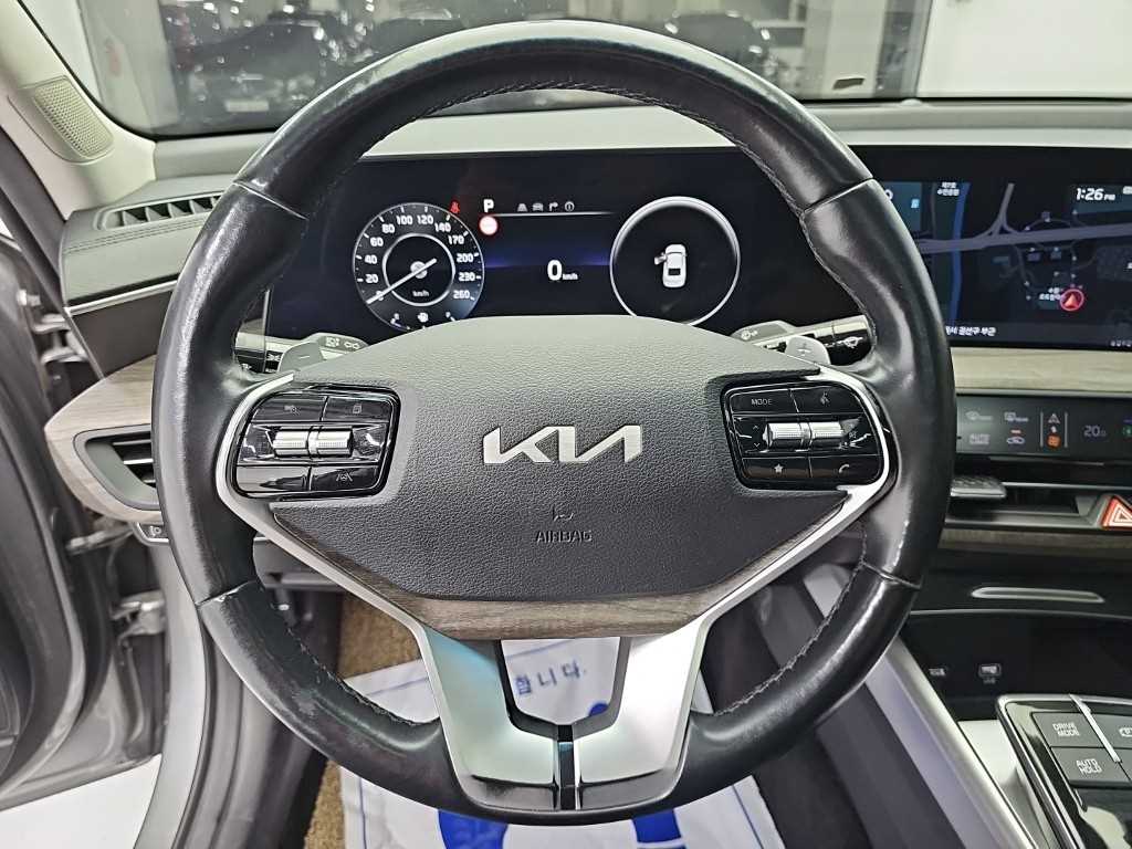 Kia K8 — photo 09