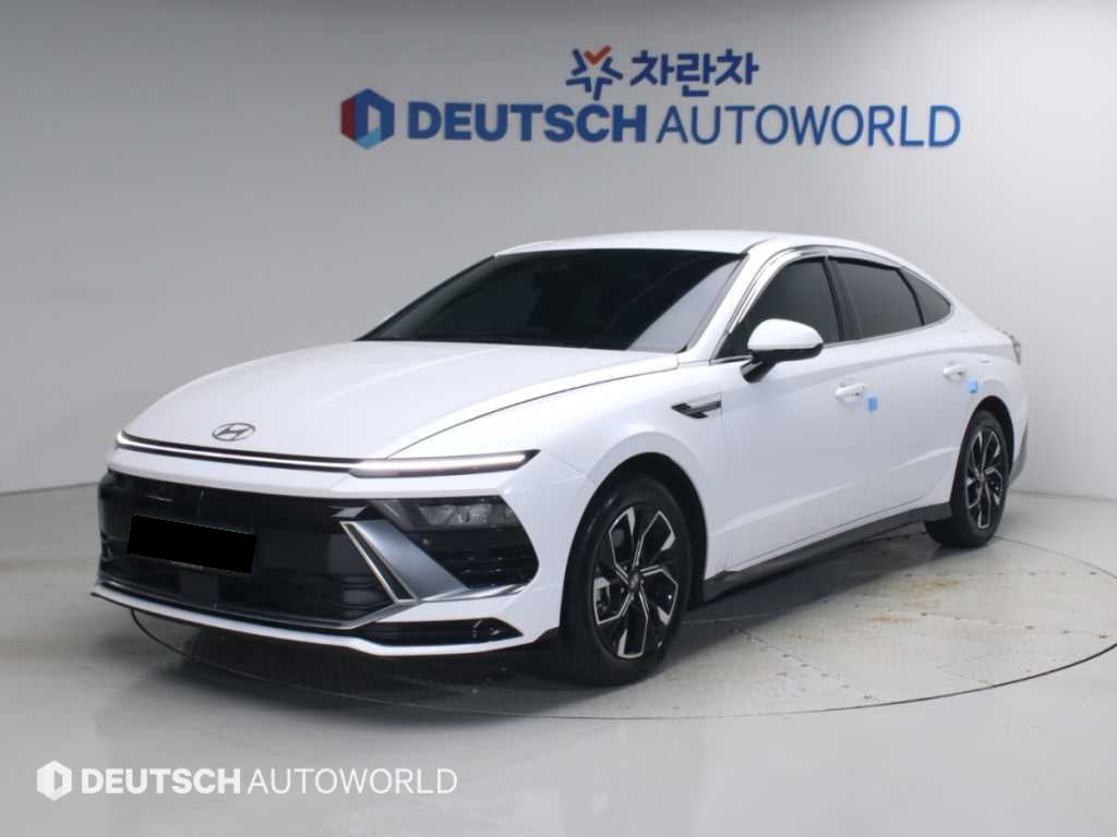 Hyundai Sonata — photo 01