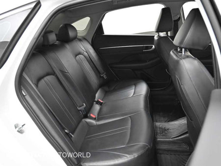 Hyundai Sonata — photo 12