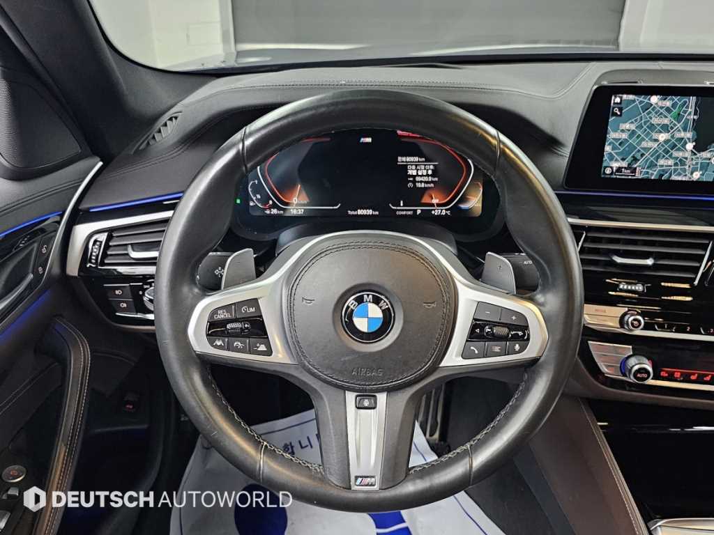 BMW 5-Series — photo 13