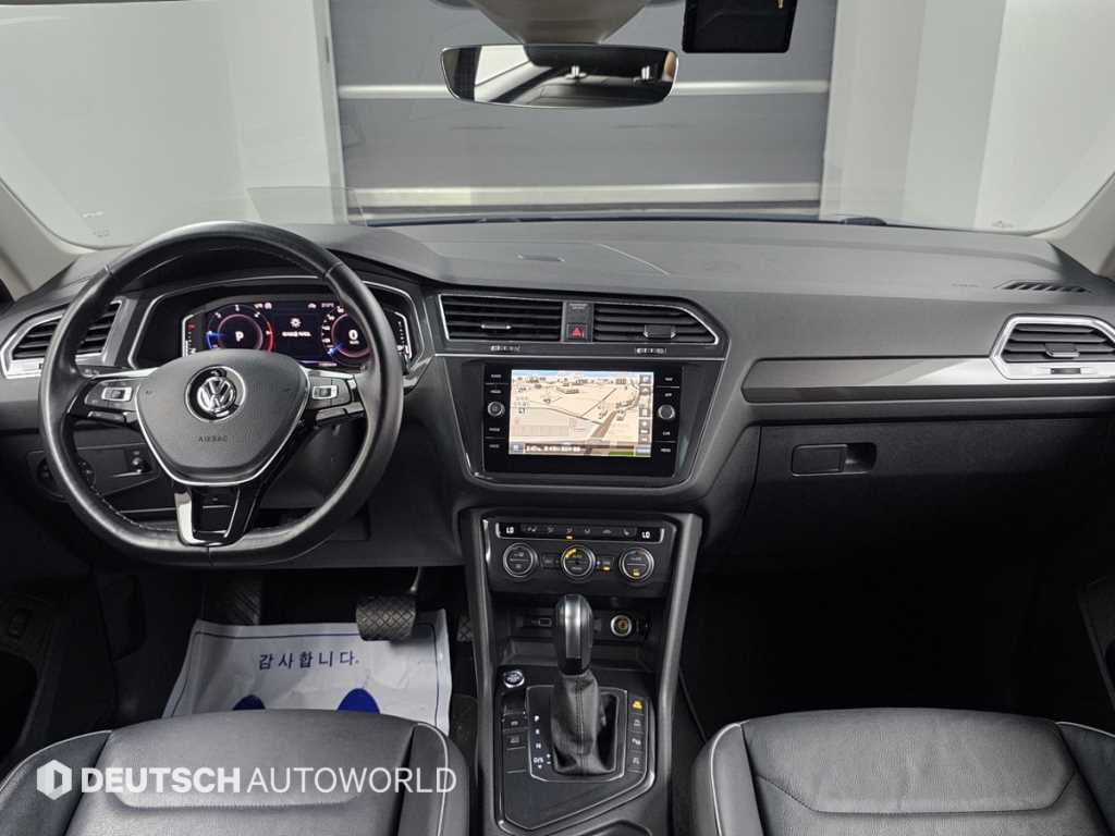 Volkswagen Tiguan — photo 07