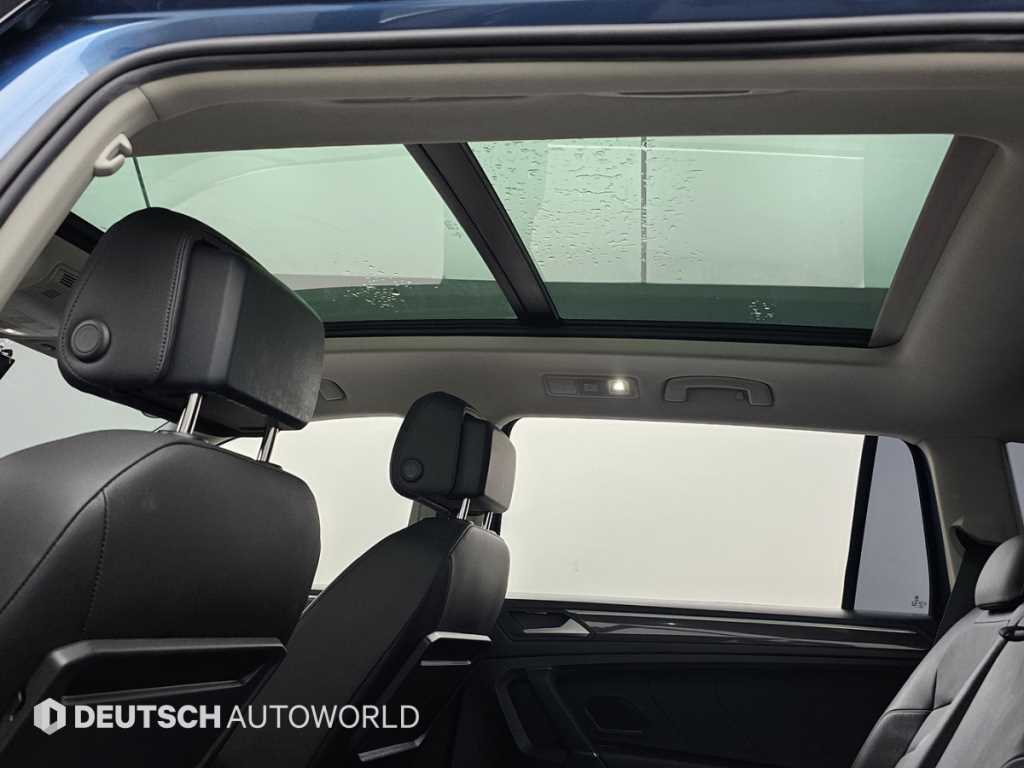 Volkswagen Tiguan — photo 18