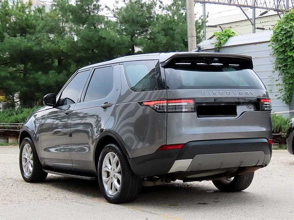 Land Rover Discovery — photo 03