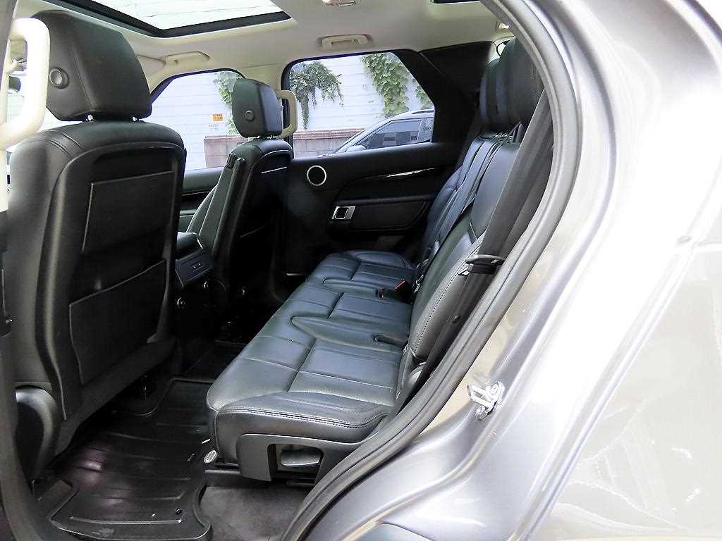 Land Rover Discovery — photo 06