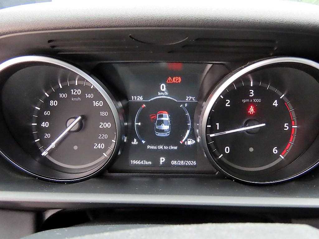 Land Rover Discovery — photo 09
