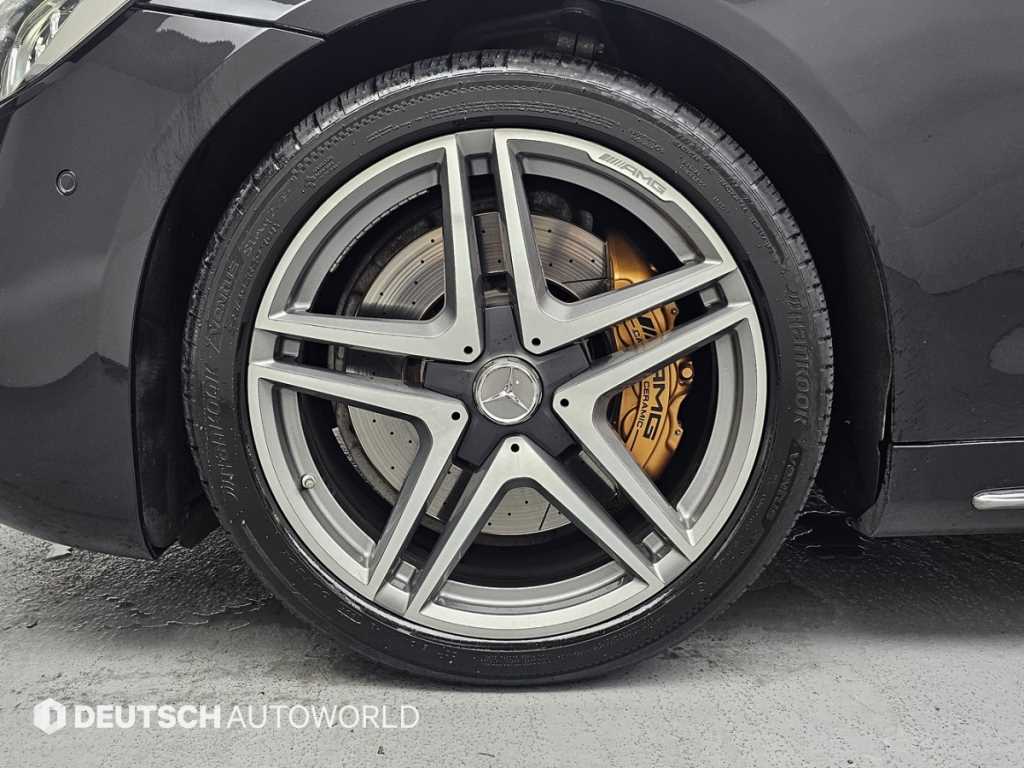 Mercedes-Benz S-Class — photo 05