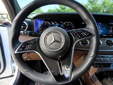 Mercedes-Benz E-Class — photo 08
