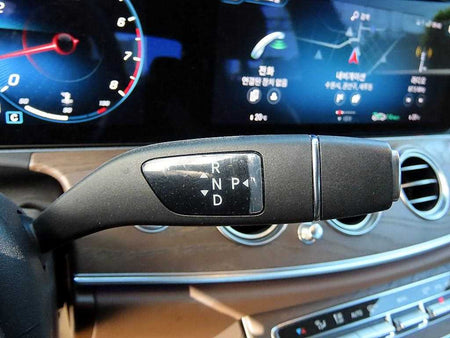 Mercedes-Benz E-Class — photo 11