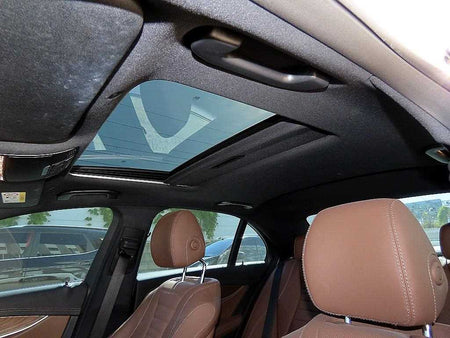 Mercedes-Benz E-Class — photo 17