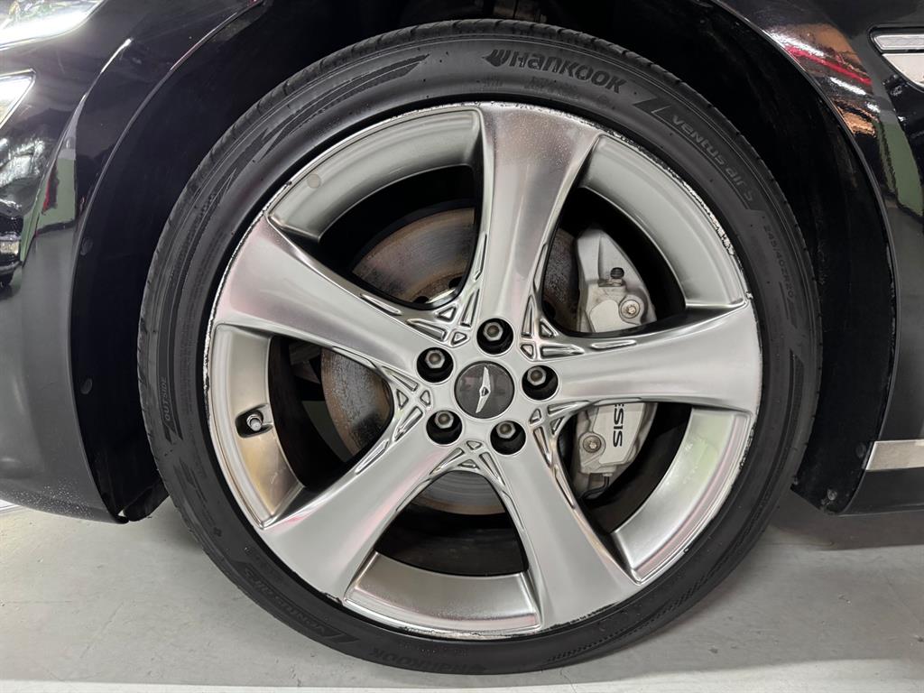 Genesis G80 — photo 19