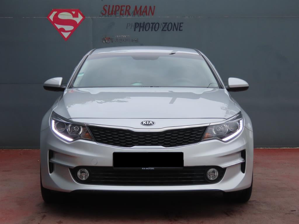 Kia K5 — photo 02
