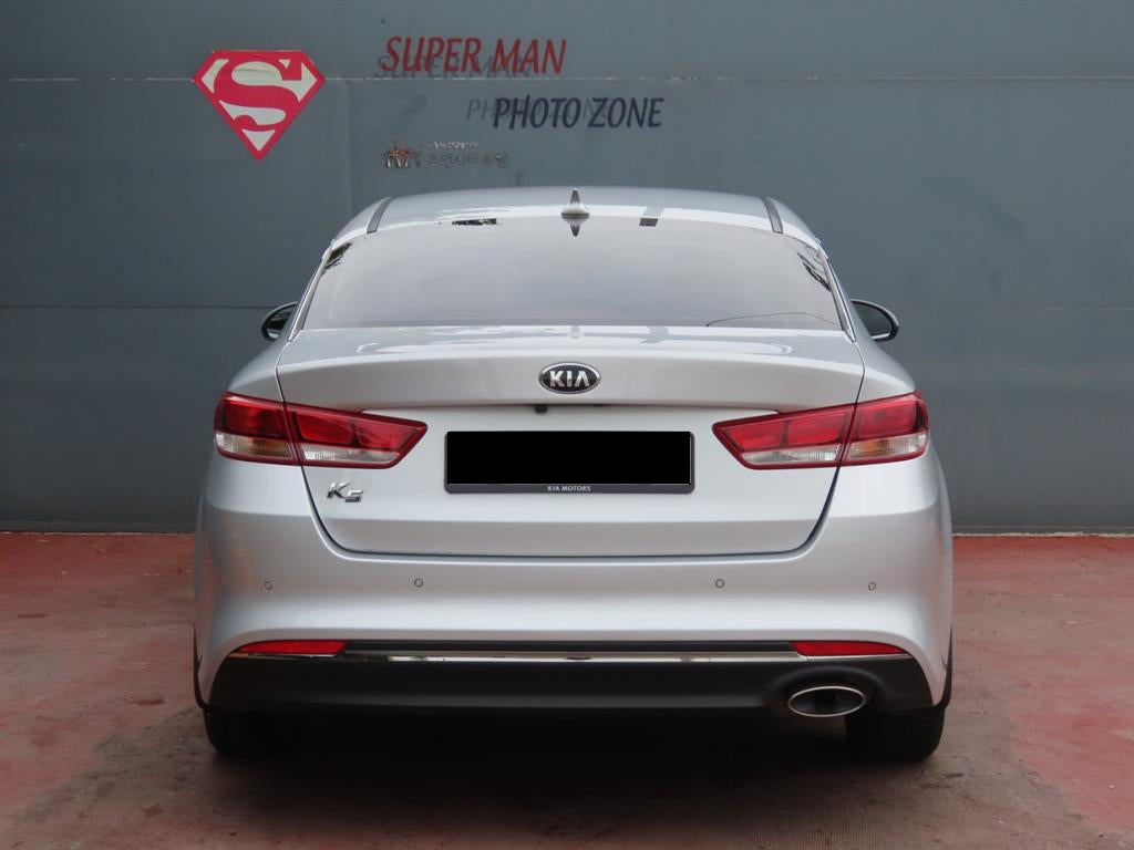 Kia K5 — photo 04