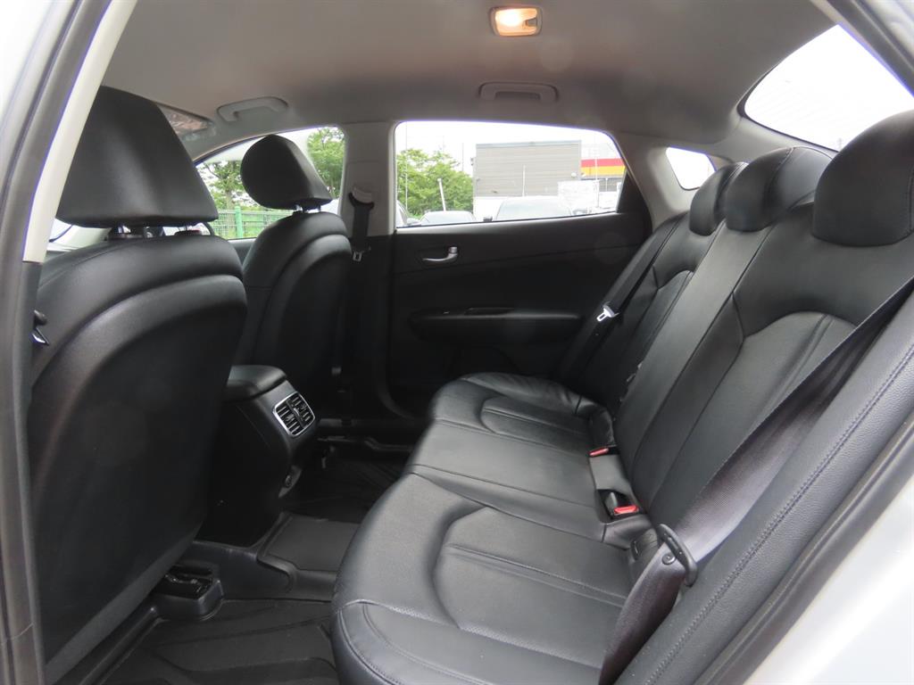 Kia K5 — photo 06