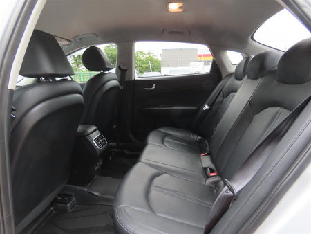 Kia K5 — photo 06