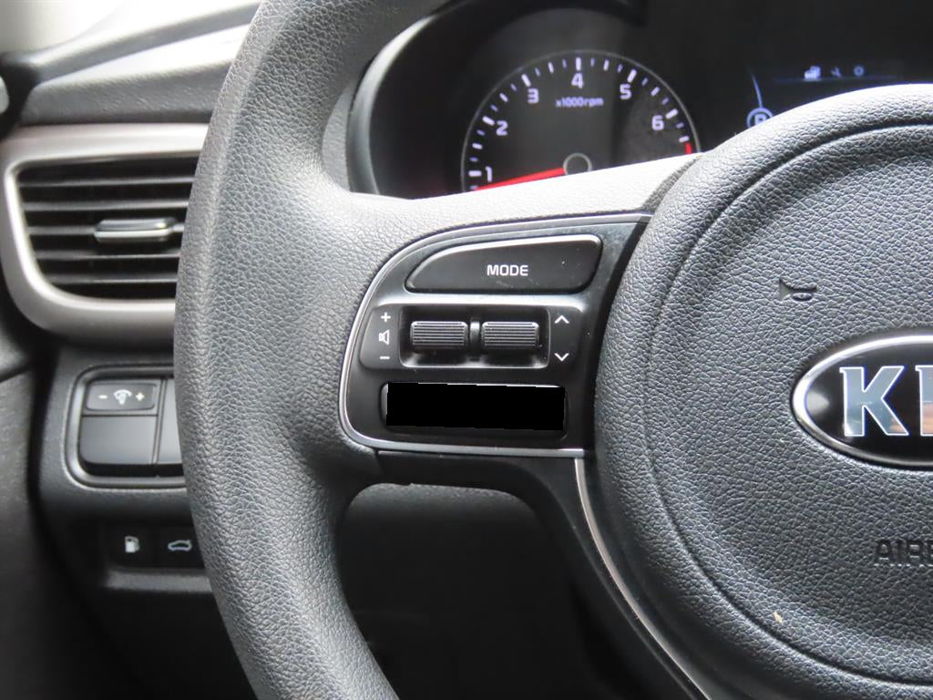 Kia K5 — photo 09