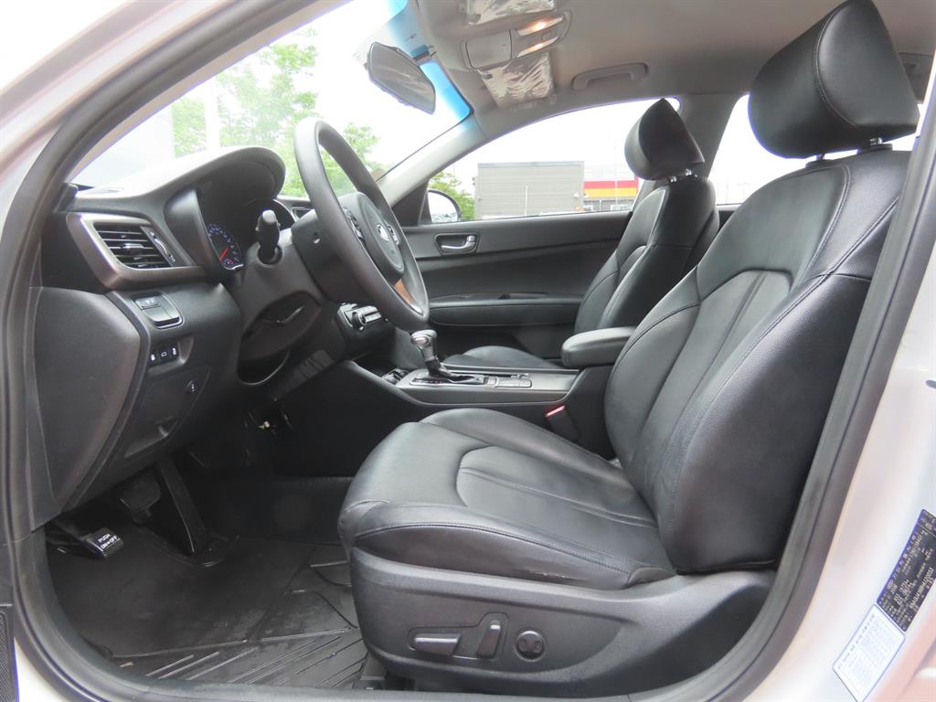 Kia K5 — photo 15