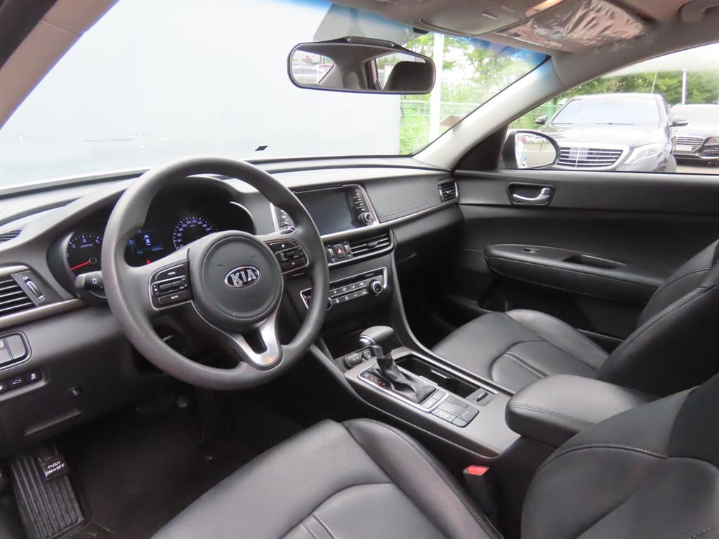 Kia K5 — photo 16