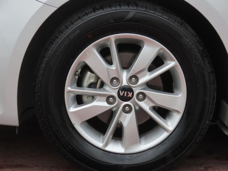 Kia K5 — photo 20