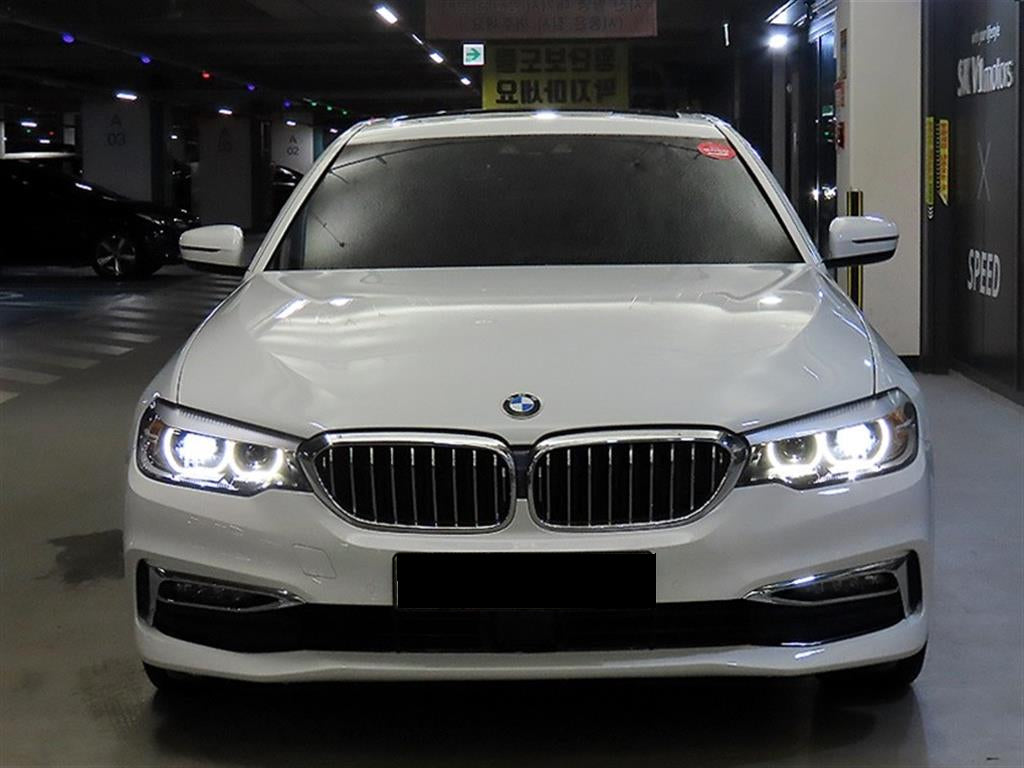 BMW 5-Series — photo 02