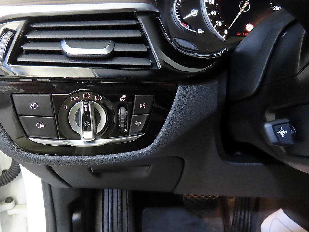 BMW 5-Series — photo 14