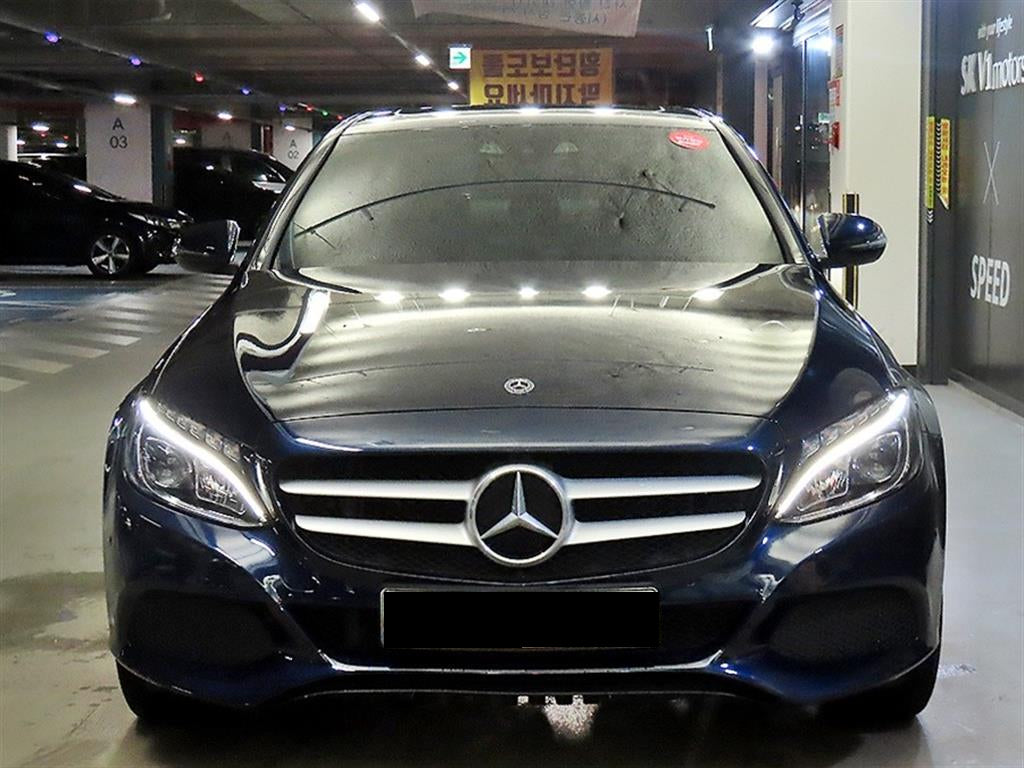 Mercedes-Benz C-Class — photo 02