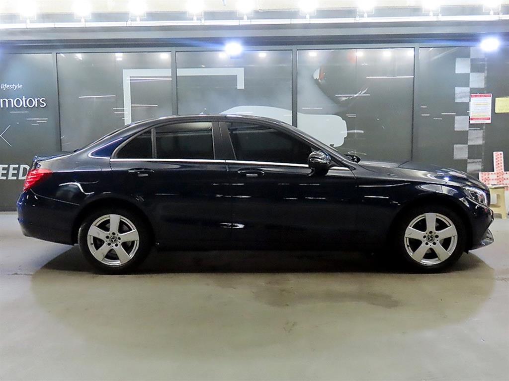 Mercedes-Benz C-Class — photo 03