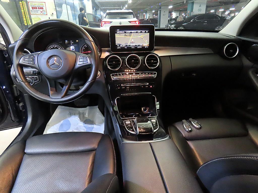 Mercedes-Benz C-Class — photo 10