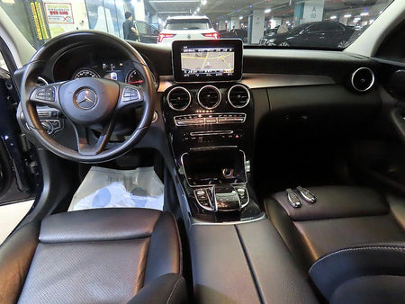 Mercedes-Benz C-Class — photo 10