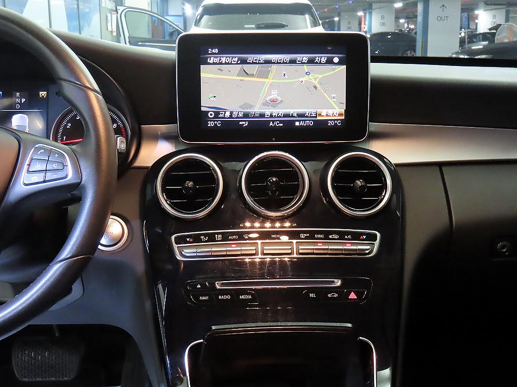 Mercedes-Benz C-Class — photo 11