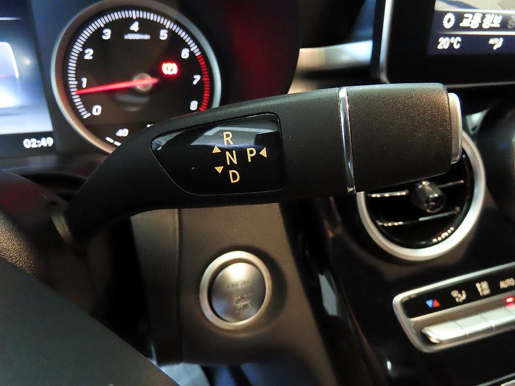 Mercedes-Benz C-Class — photo 12