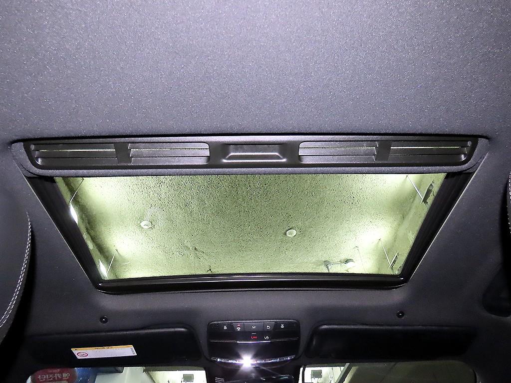 Mercedes-Benz CLS-Class — photo 15