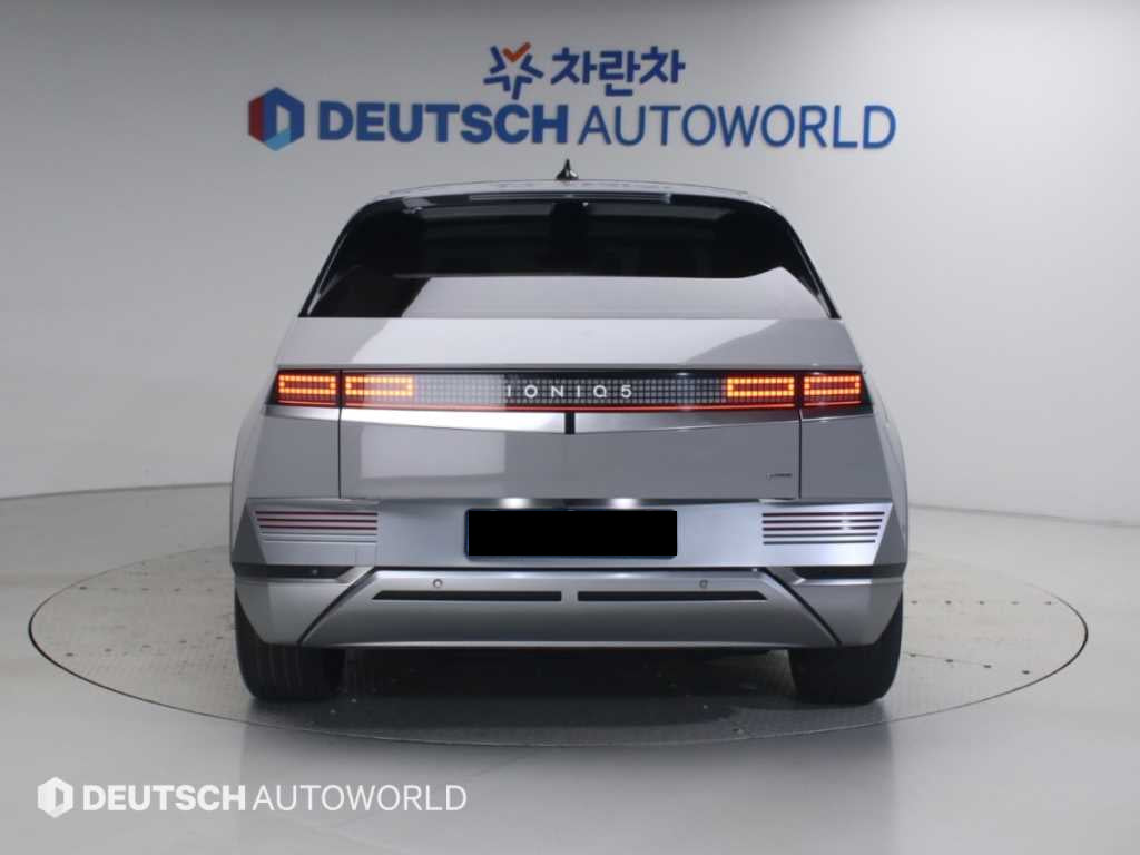 Hyundai Ioniq5 — photo 04