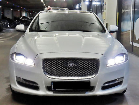 Jaguar XJ — photo 02