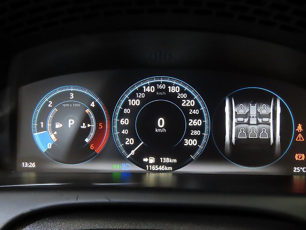 Jaguar XJ — photo 09