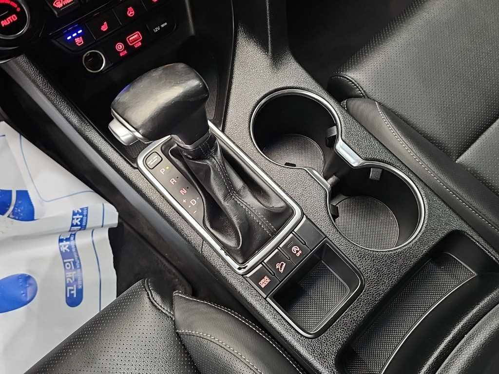 Kia Sportage — photo 08